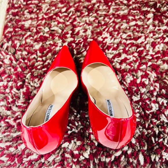 Manolo Blahnik, Patent red pumps in size 5,Stylish comfortable.Soft calf leather - Picture 5 of 8